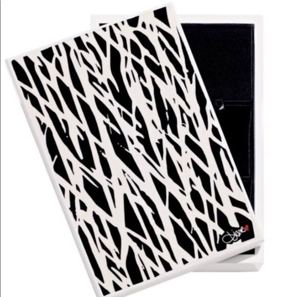 Diane Vas n Fustenberg jewelry box - Picture 1 of 4